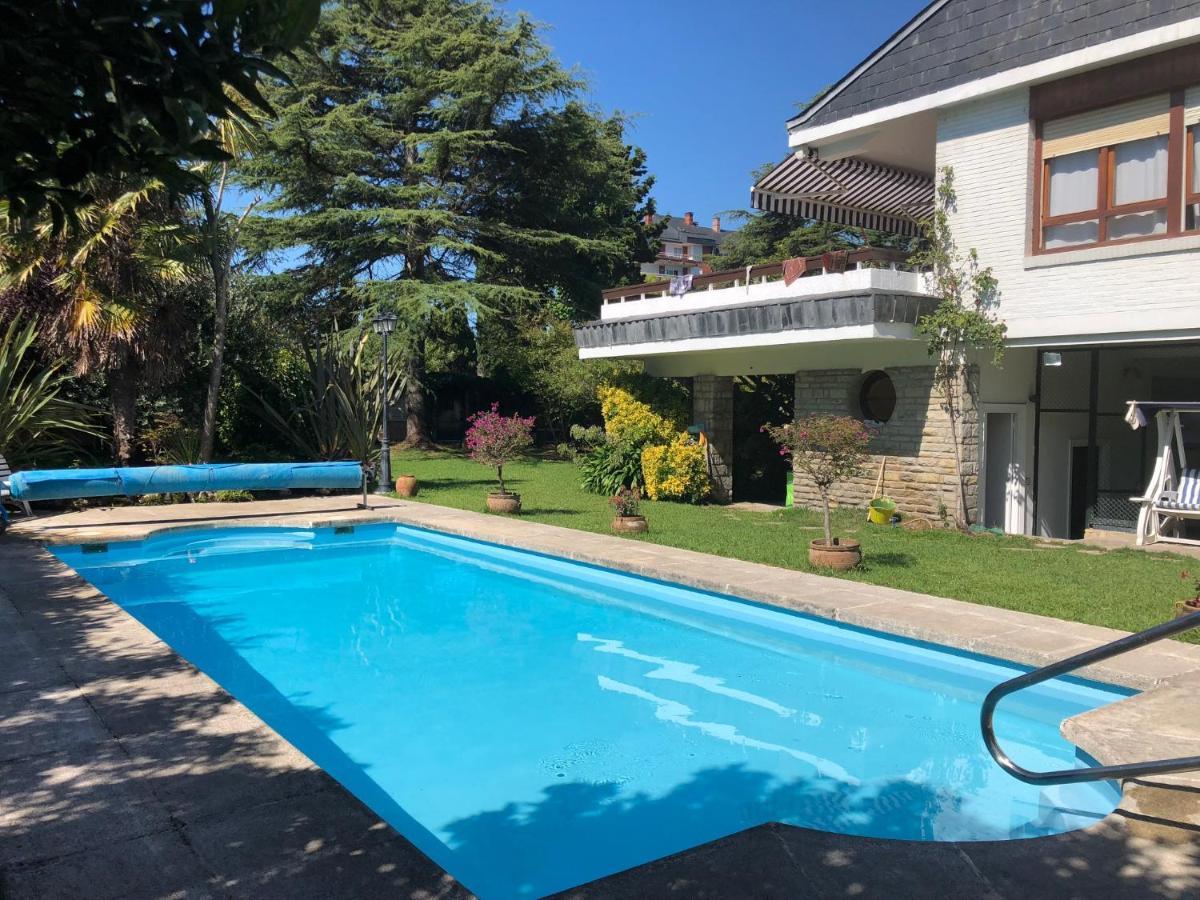 Chalet Al Lado De La Playa Con Piscina Privada, Jardin Y Barbacoa, Fronton, 6 Habitaciones ลาเรโด ภายนอก รูปภาพ