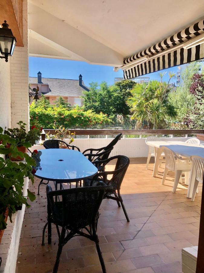 Chalet Al Lado De La Playa Con Piscina Privada, Jardin Y Barbacoa, Fronton, 6 Habitaciones ลาเรโด ภายนอก รูปภาพ
