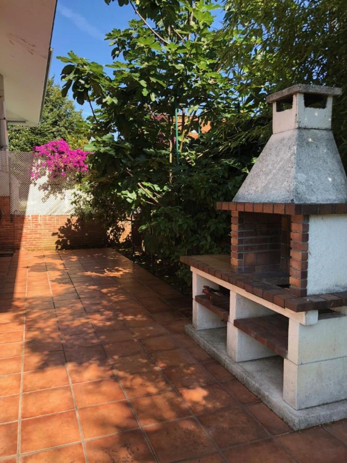 Chalet Al Lado De La Playa Con Piscina Privada, Jardin Y Barbacoa, Fronton, 6 Habitaciones ลาเรโด ภายนอก รูปภาพ